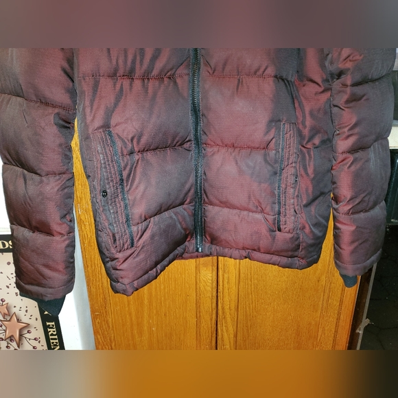 Calvin Klein Merlot Classic Puffer Coat - Picture 6 of 16